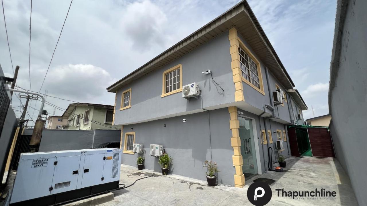 Thapunchline Hotels Ikeja Kültér fotó