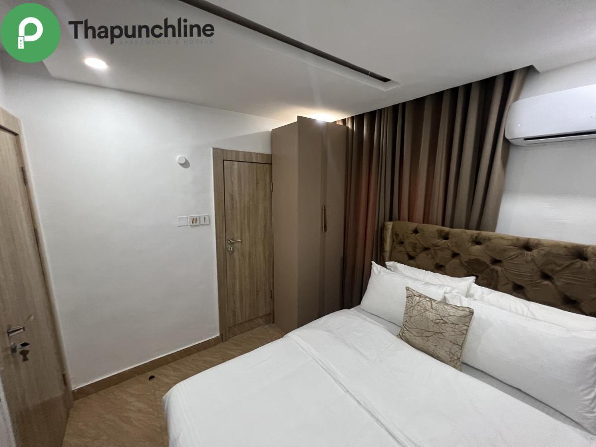 Thapunchline Hotels Ikeja Kültér fotó
